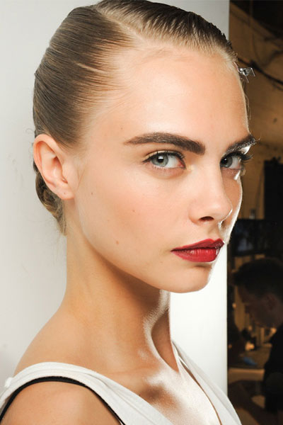 How to Get the Perfect Bold Brow Look