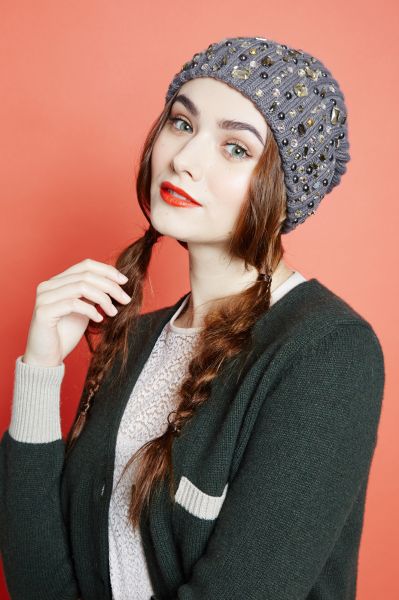 Gorgeous Hairstyles to Wear Under a Hat