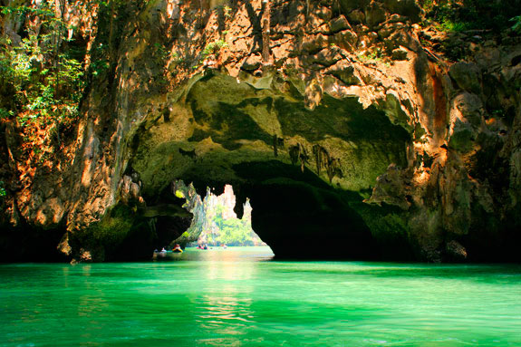 Best Honeymoon Destination: Visiting Phuket Island for Exotic Sensation