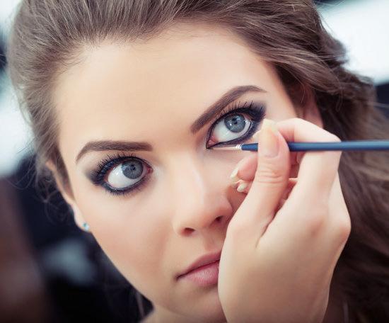 Eyeliner Tips for Blue Eyes