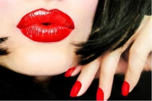 How to Wear Red Matte Lipstick