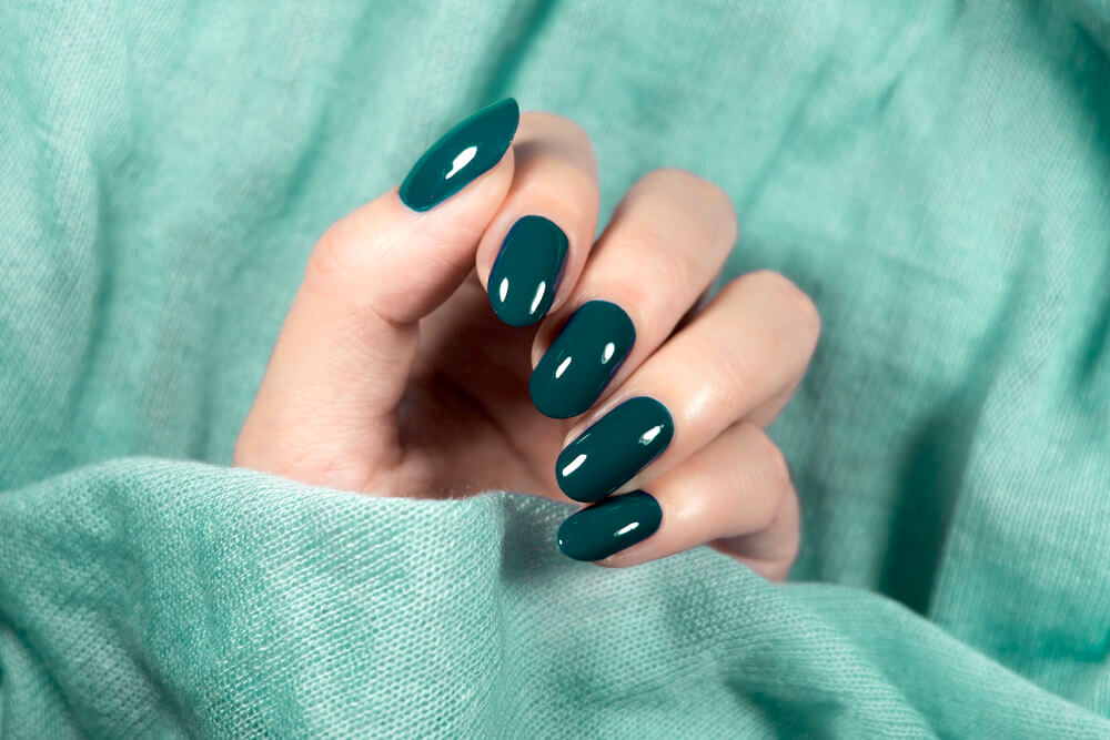 fall green nail design 2024